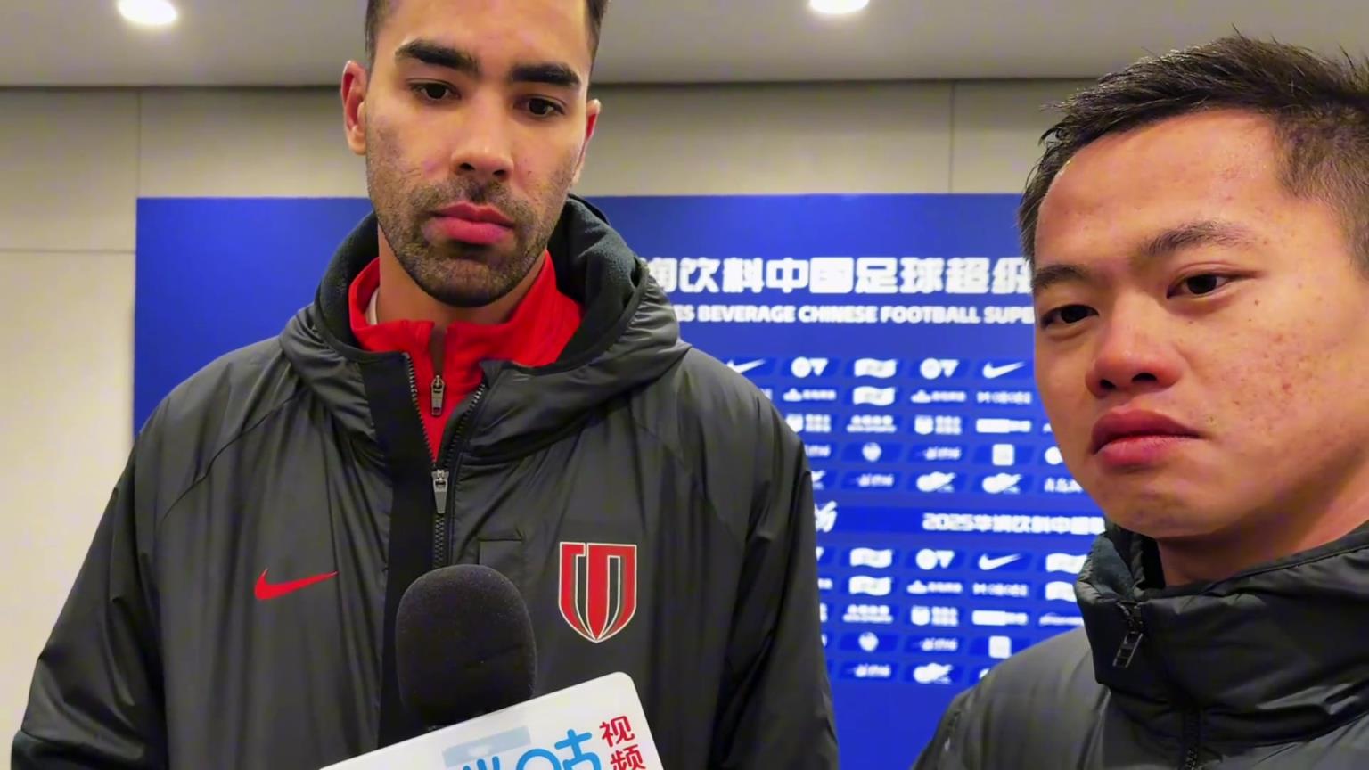 德?tīng)柤佣噘惡蟛稍L：主教練給了我很大信心，拿到3分的最重要的