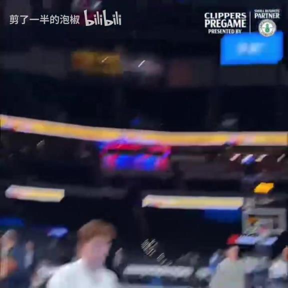 寶藏球員！你覺(jué)得小瓊斯能延續(xù)去年季后賽的亮眼表現(xiàn)嗎？